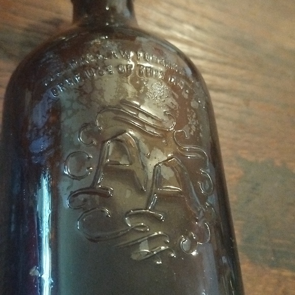 "Ancient Age" Vintage Amber Brown Glass Bottle.  Housecshelf2 - Picture 2 of 4